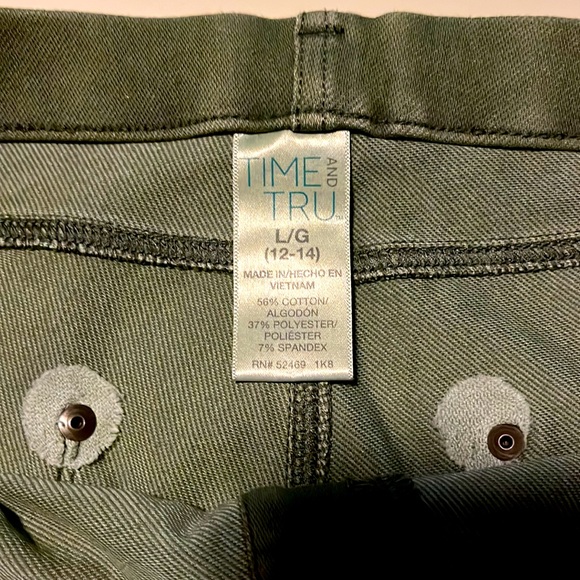 Time And Tru Jeggings - Picture 2 of 2